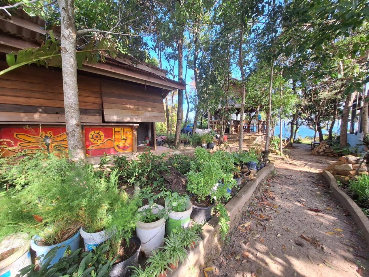 Dragonfly Guesthouse Koh Rong Sanloem Exteriör bild